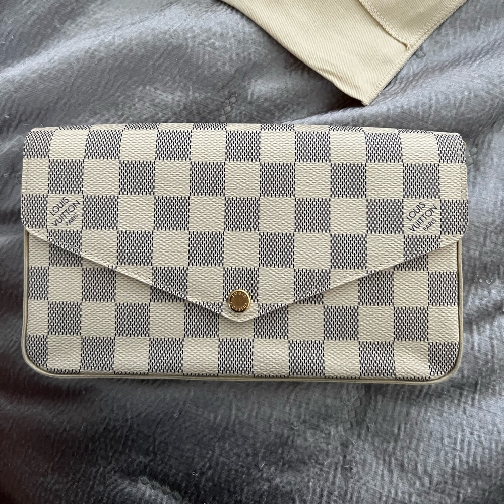 Louis Vuitton Felice.  Damier Azure